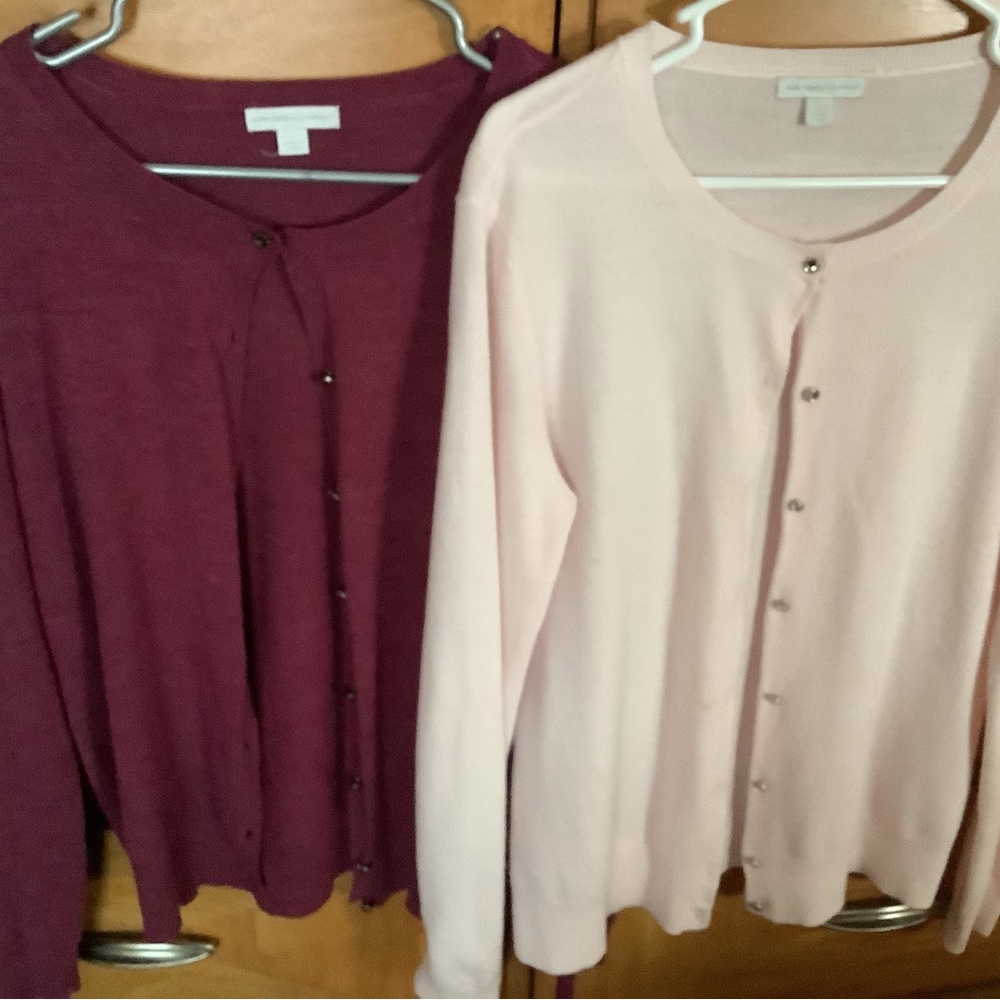 Womens light weight sweaters